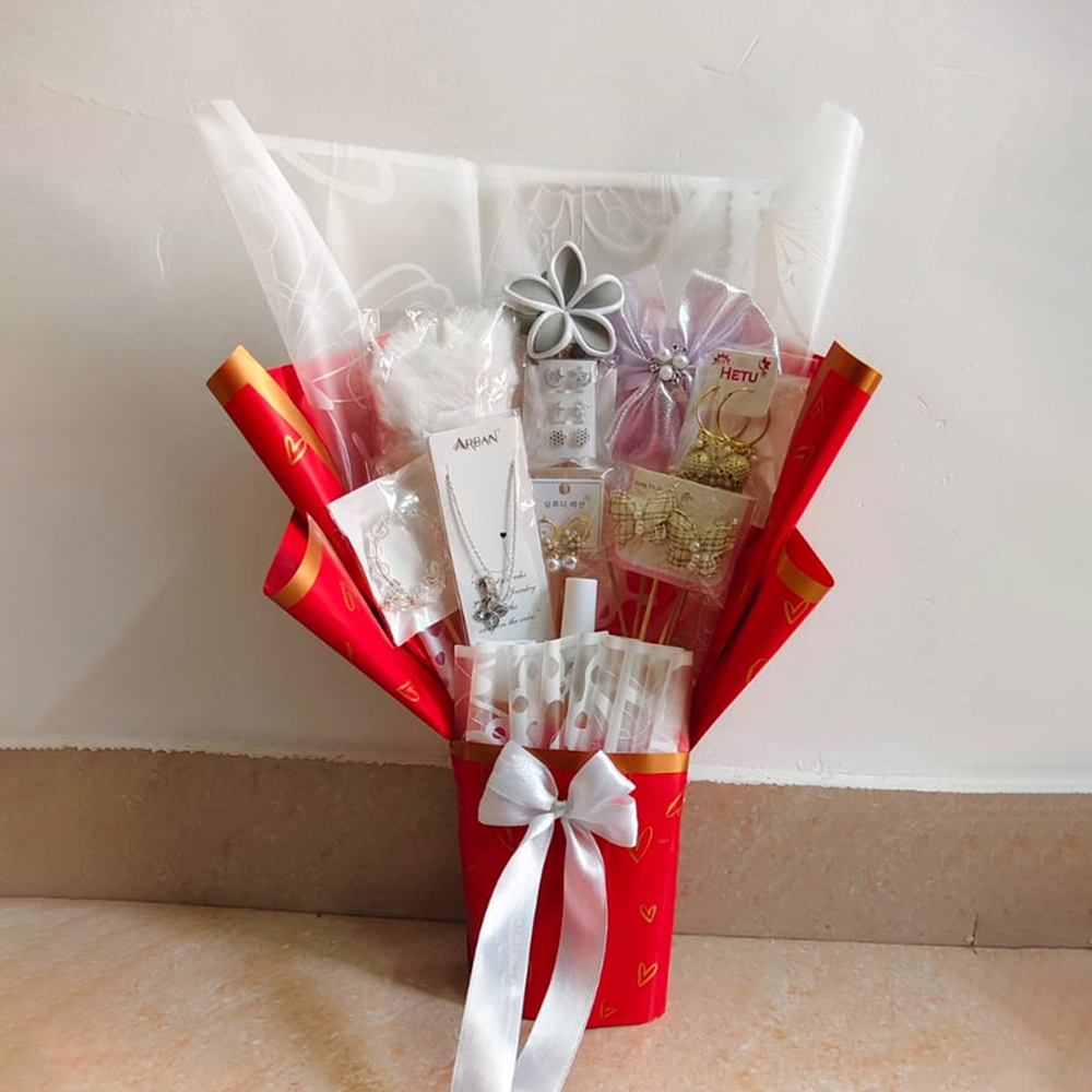 Premium Jewellery Surprise Bouquet